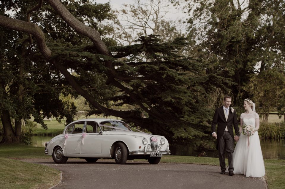 Ellie & Phillip – An Aston Rowant Wedding