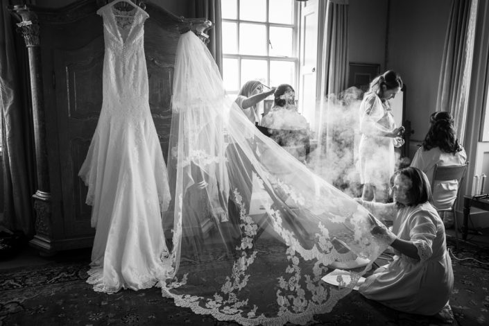Black & White Wedding Photography, Wedding Photography Kirtlington Park, Kirtlington Park Wedding Photographer, Bridal Photography